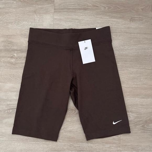 Nike Pants - Nike Tight Fit Mid Rise Brown Biker Shorts